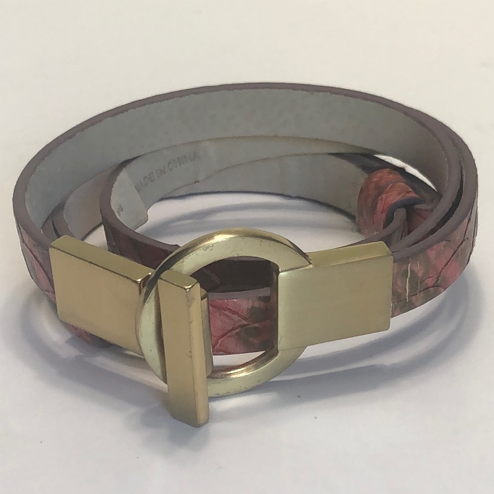 Chico’s Pink Adjustable Leather Hook Belt size-S/M